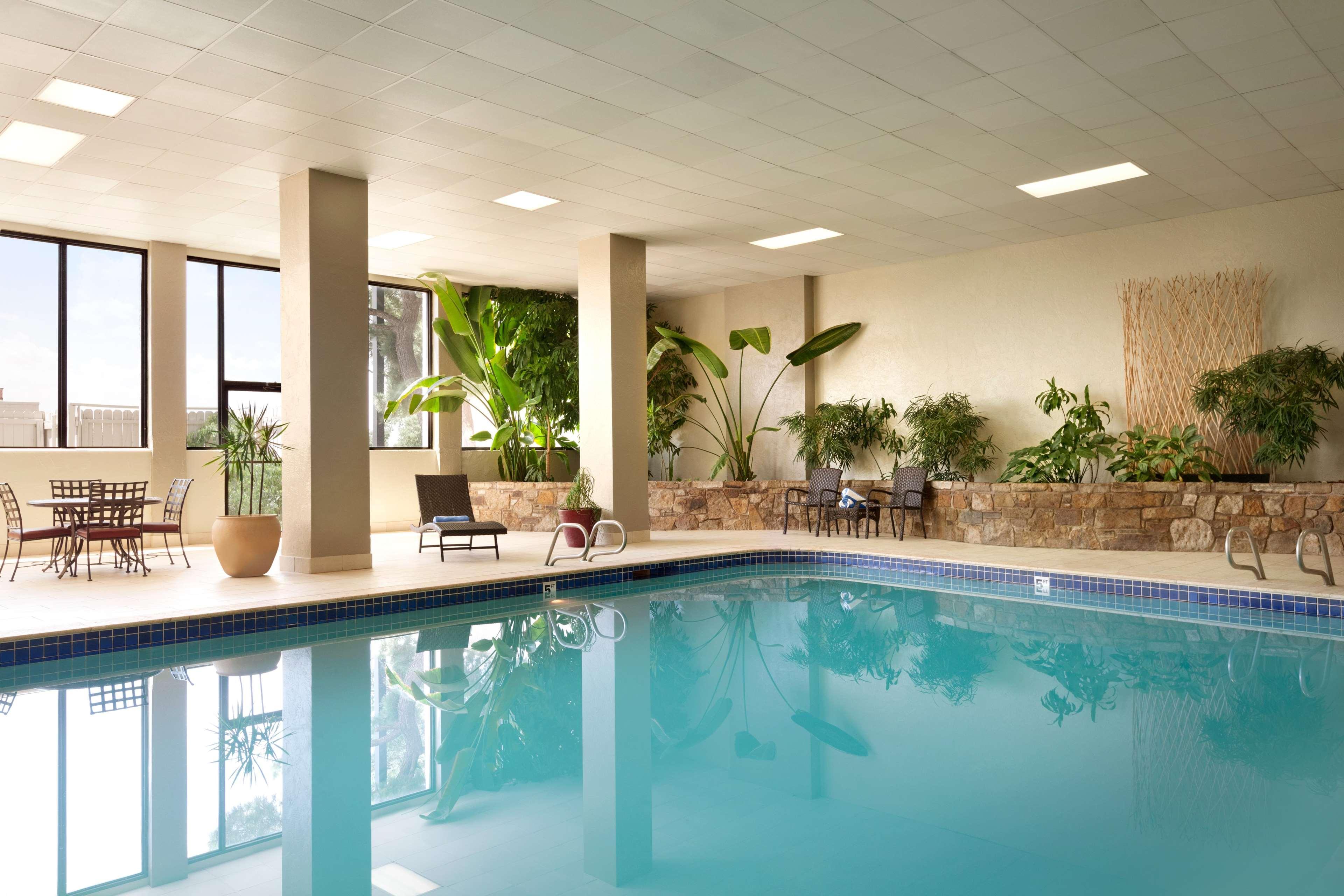 Embassy By Hilton Will Rogers Airport Hotel