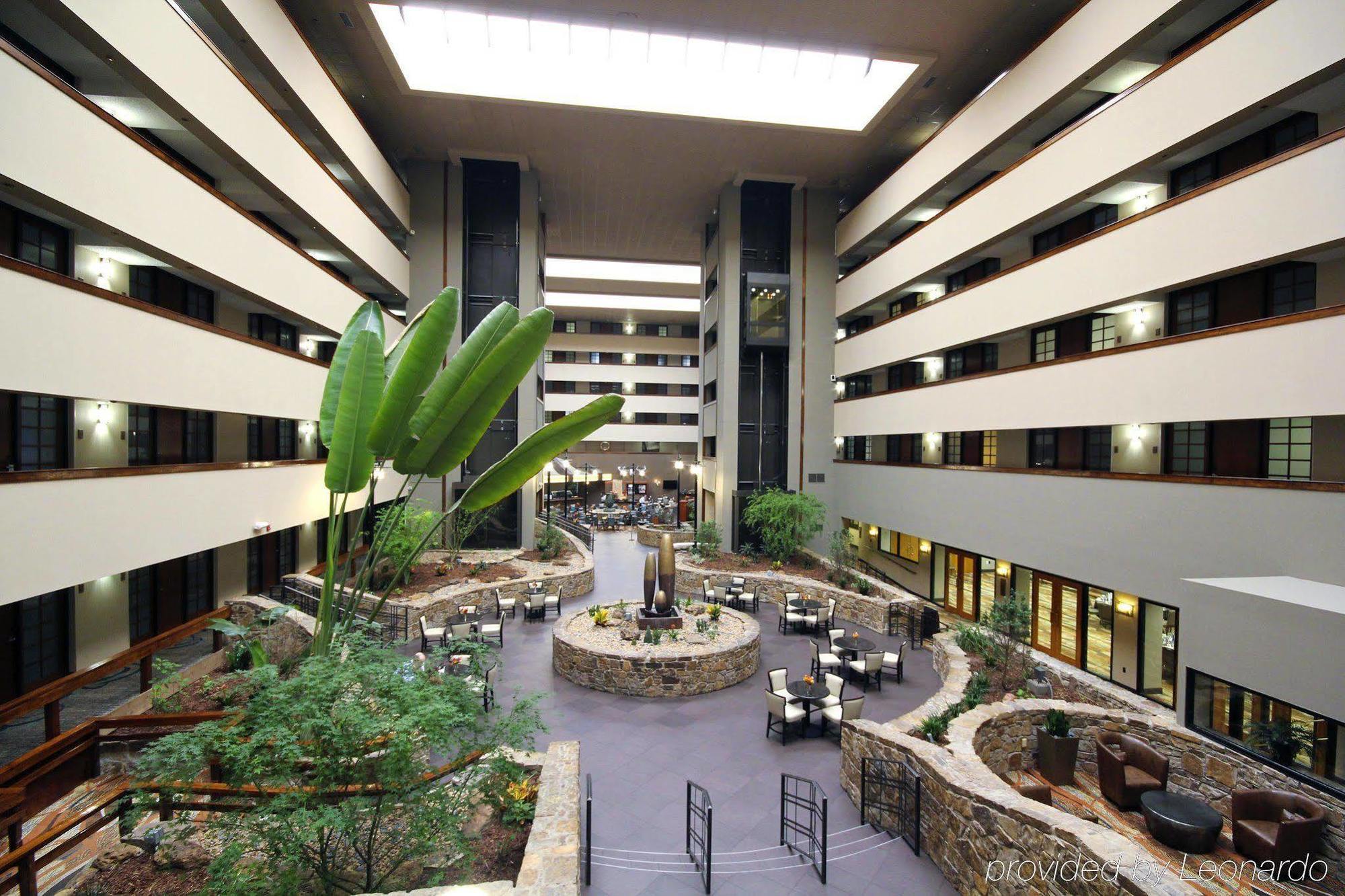 Embassy By Hilton Will Rogers Airport Hotel 4*