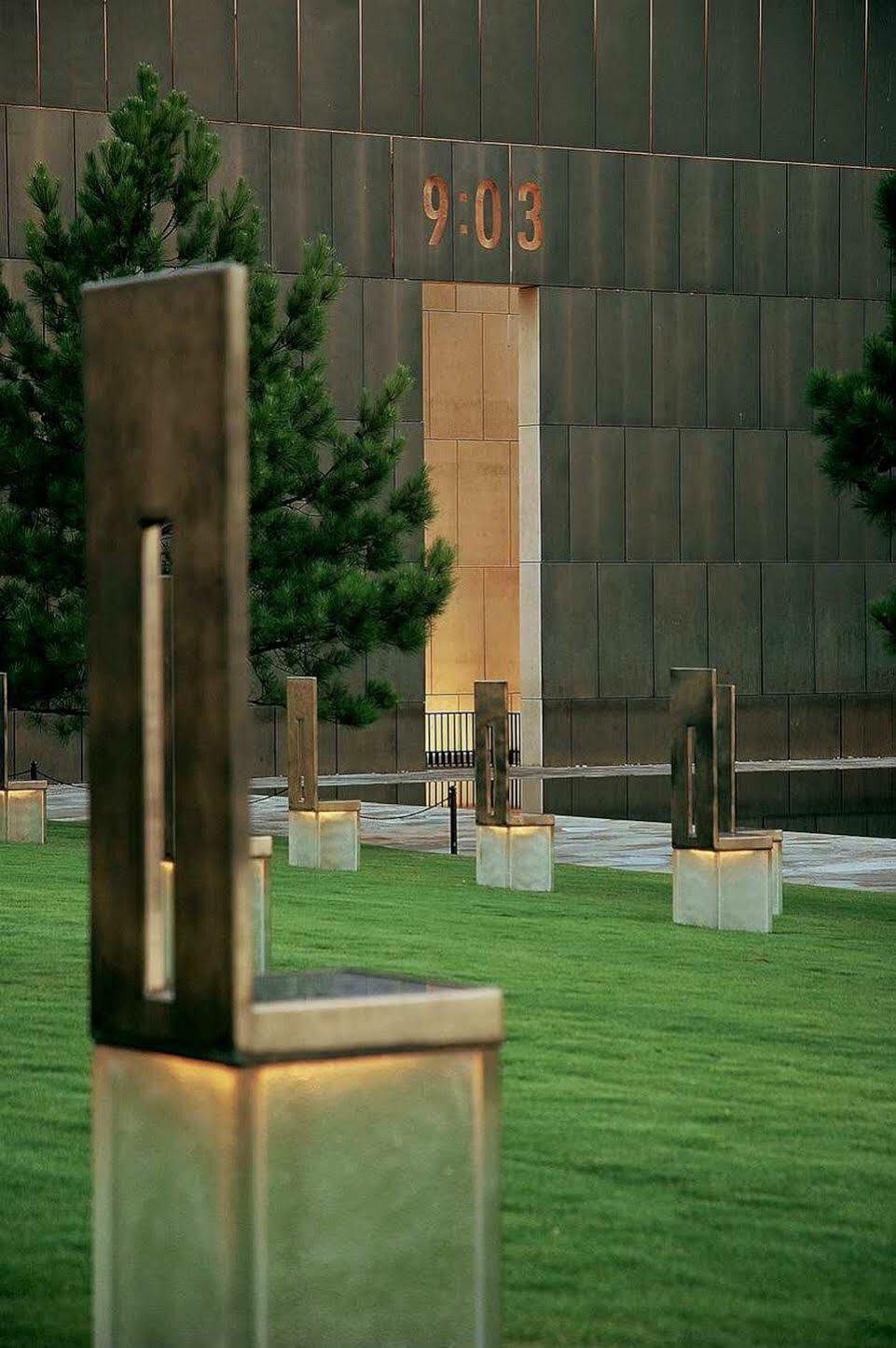 Hotel Embassy By Hilton Will Rogers Airport Oklahoma City